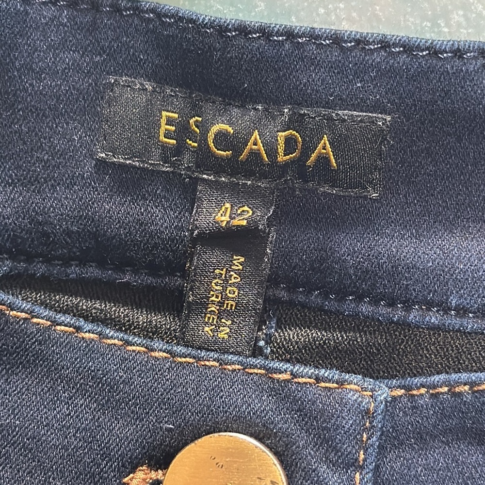 ESCADA JEANS - Picture 5 of 9